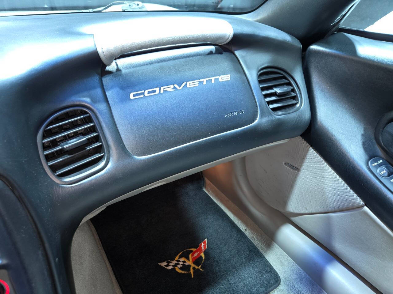2004 Chevrolet Corvette 69