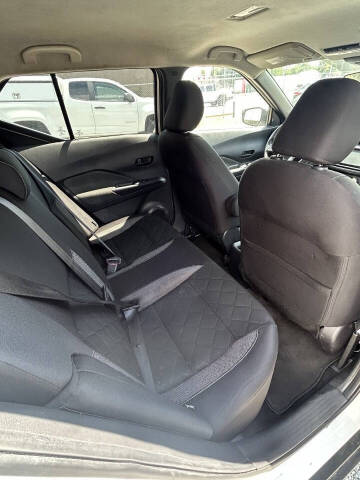 2020 Nissan Kicks S