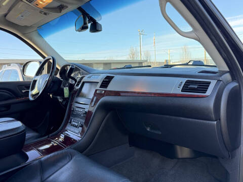 2011 Cadillac Escalade ESV Premium