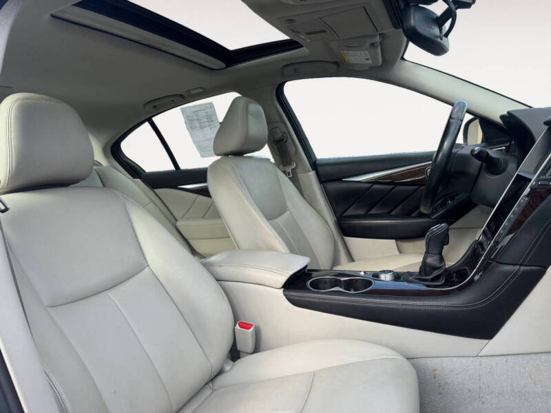 2018 Infiniti Q50 3.0T Luxe