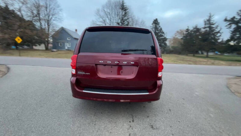 2019 Dodge Grand Caravan SE photo 4