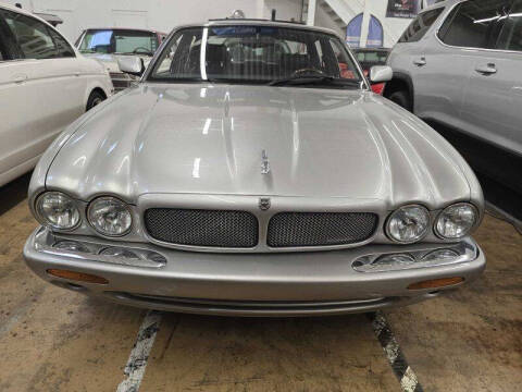 1999 Jaguar XJR