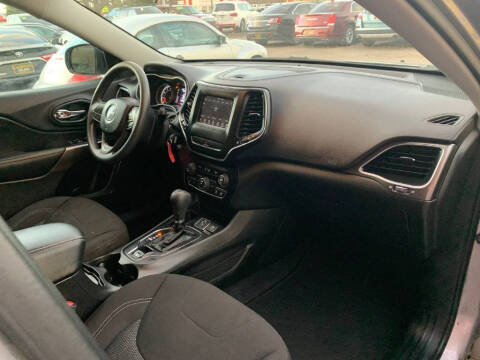 2019 Jeep Cherokee Latitude