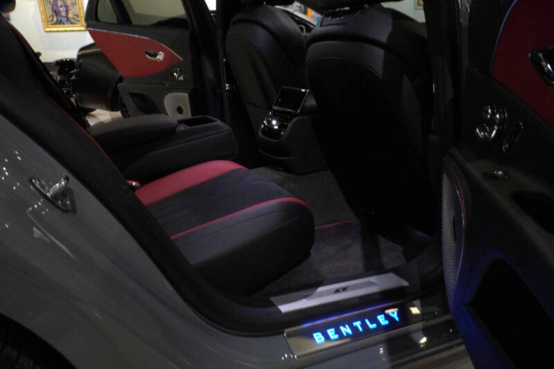 2023 Bentley Flying Spur V8