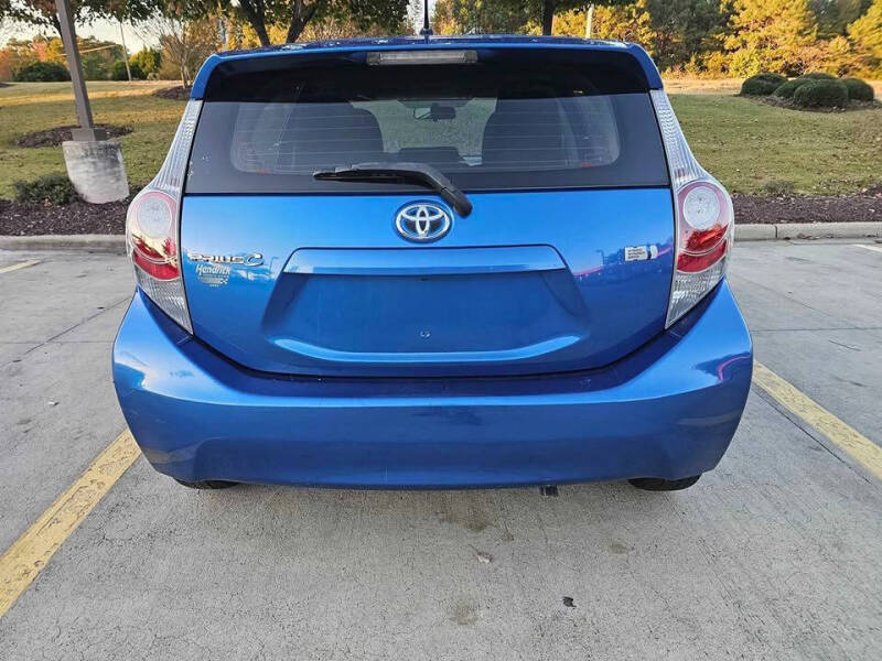2012 Toyota Prius c Four