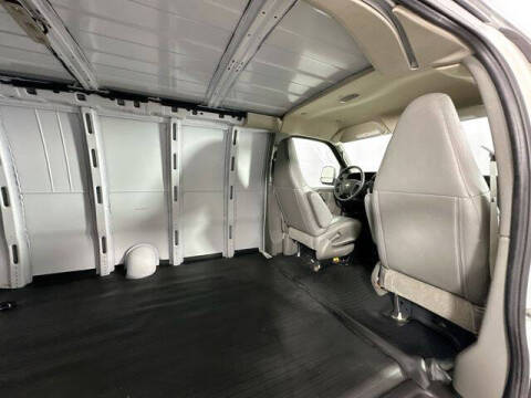 2024 Chevrolet Express 3500