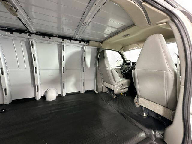 2024 Chevrolet Express 3500