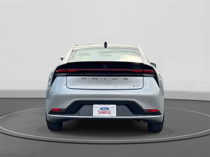 2024 Toyota Prius XLE