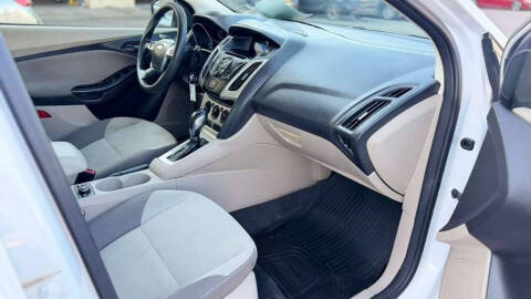 2012 Ford Focus SE