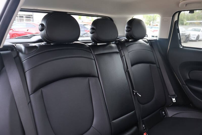 2017 MINI Clubman Cooper