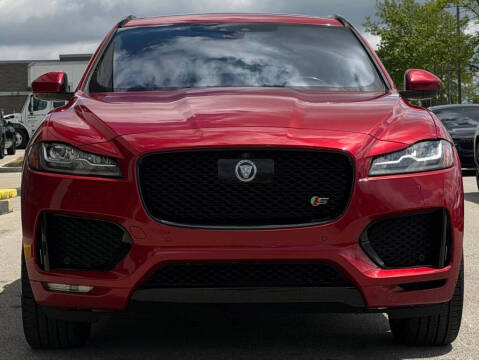 2019 Jaguar F-PACE S