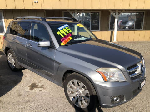2011 Mercedes-Benz GLK for sale at A1 AUTO SALES in Clovis CA