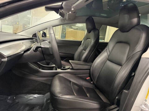 2020 Tesla Model 3 Standard Range