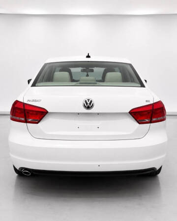 2013 Volkswagen Passat SEL