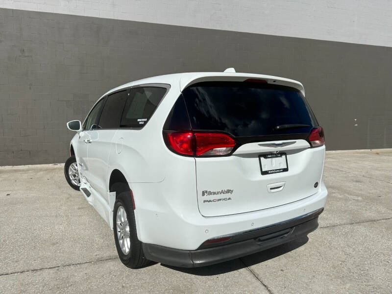 2020 Chrysler Pacifica Touring