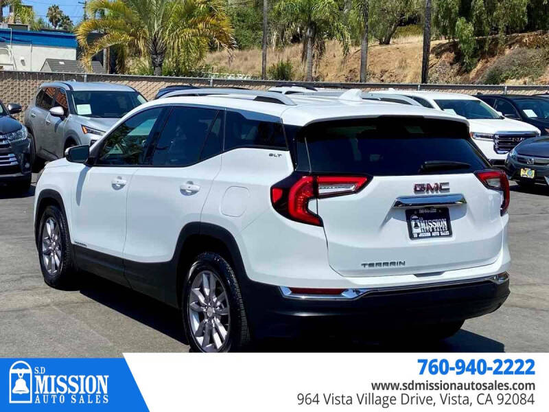 2024 GMC Terrain SLT
