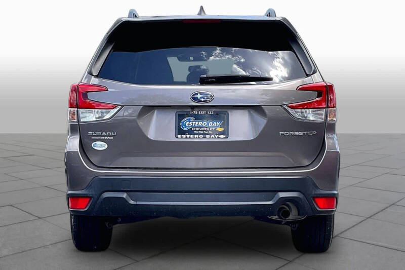 2023 Subaru Forester Premium
