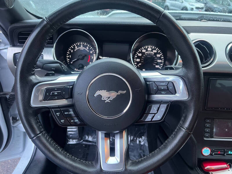 2015 Ford Mustang V6