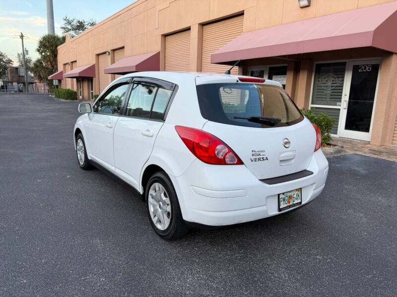 2012 Nissan Versa 1.8 S