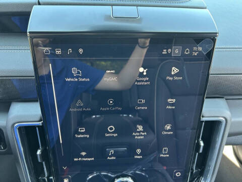 2025 GMC Yukon Elevation