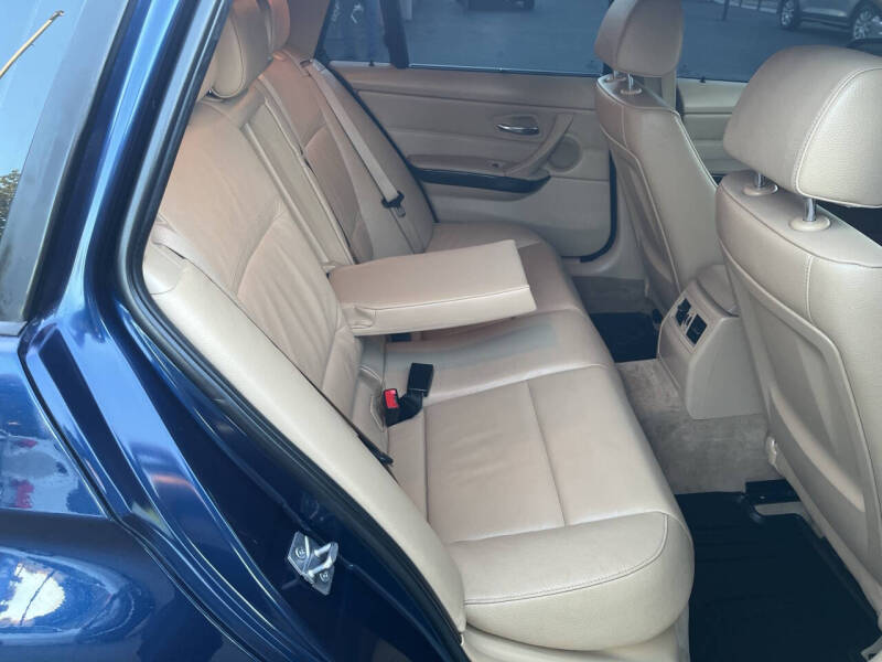 2012 BMW 3 Series 328i