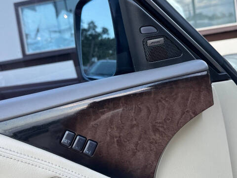 2014 Infiniti QX80