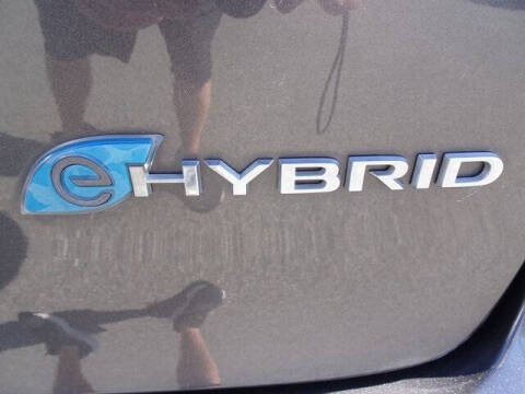 2017 Chrysler Pacifica Hybrid Premium