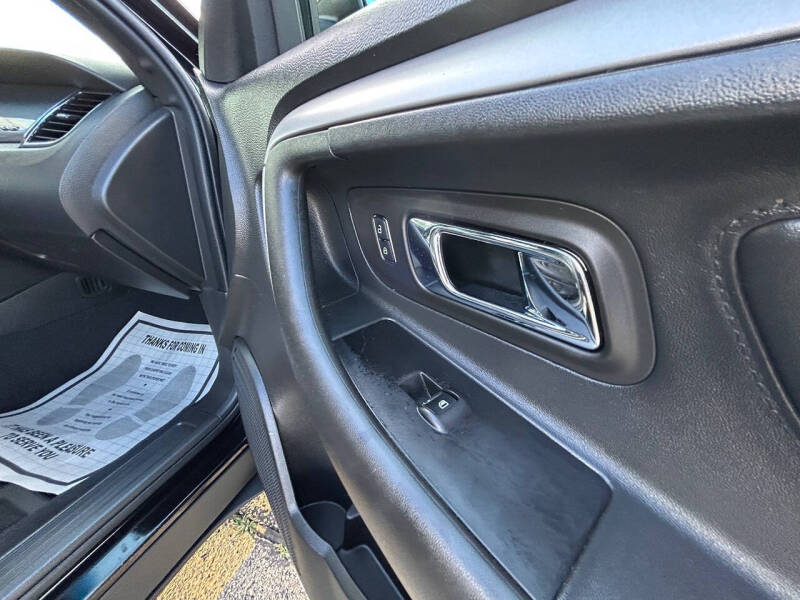 2019 Ford Taurus SEL