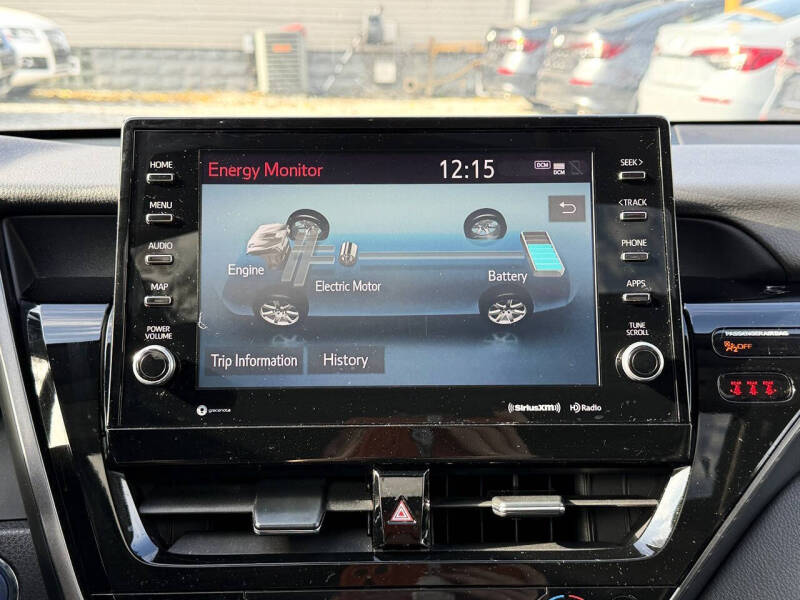 2023 Toyota Camry Hybrid SE