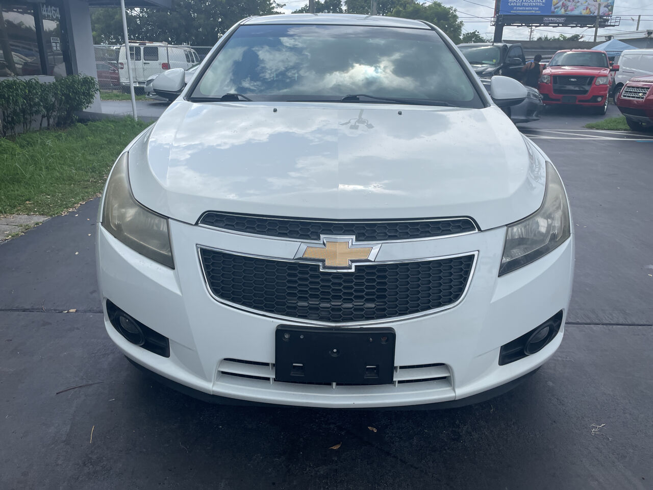 2014 Chevrolet Cruze  - $9,999