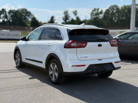 2017 Kia Niro LX