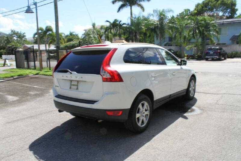 2011 Volvo XC60 3.2