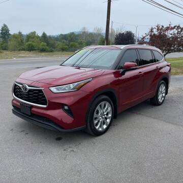 2021 Toyota Highlander for sale at Mansfield Motors in Mansfield PA