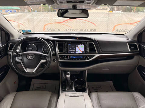 2016 Toyota Highlander