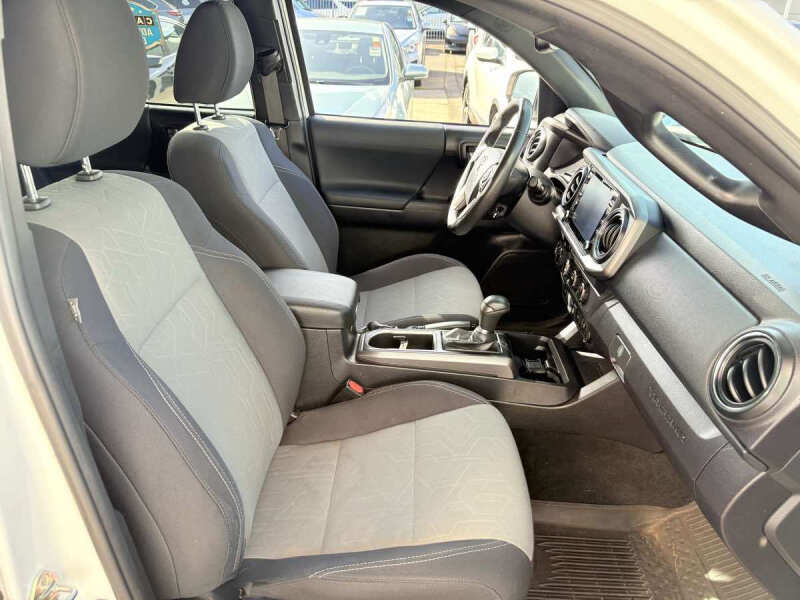 2020 Toyota Tacoma TRD Sport