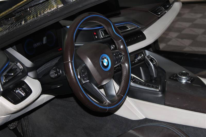 2015 BMW i8