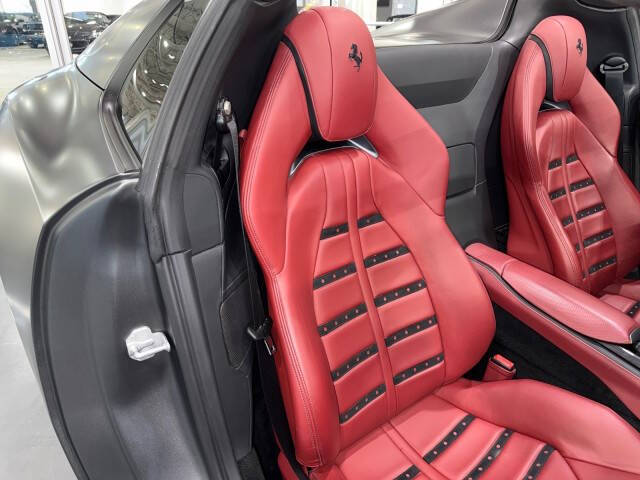 2021 Ferrari 812 GTS