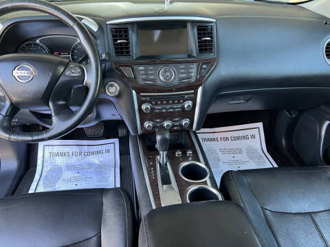2013 Nissan Pathfinder Platinum