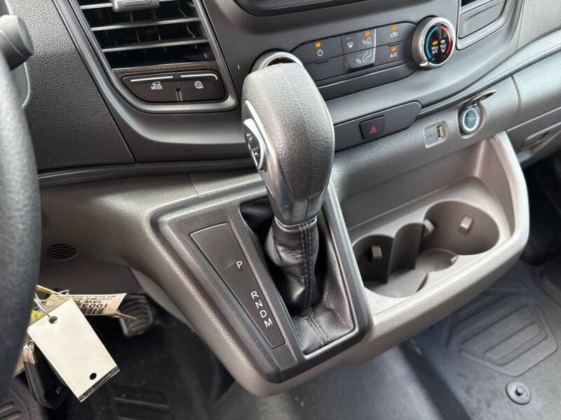 2025 Ford Transit