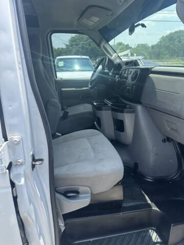 2013 Ford E-Series E-350 SD