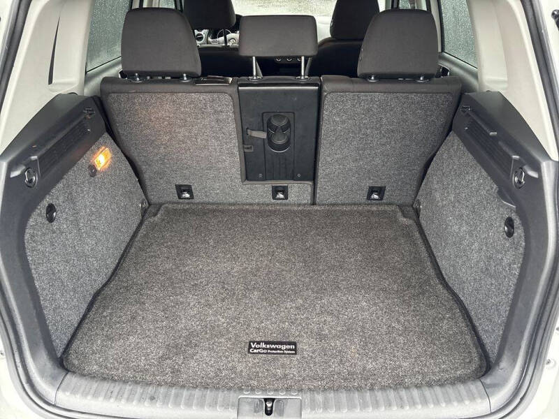 2018 Volkswagen Tiguan Limited 2.0T 4Motion