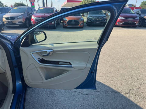 2015 Volvo V60 T5 Drive-E Platinum