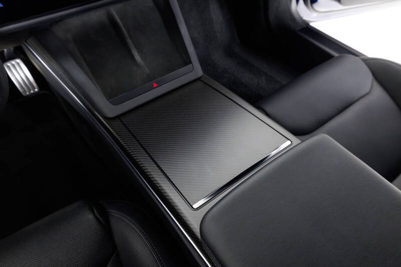 2022 Tesla Model S Plaid