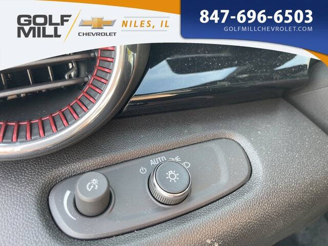 2025 Chevrolet Trax RS