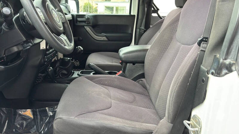 2013 Jeep Wrangler Sport