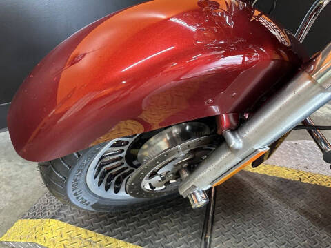 2010 Harley-Davidson® FLHR - Road King®