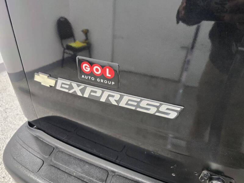 2020 Chevrolet Express 2500