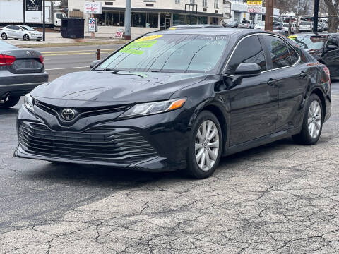 2018 Toyota Camry for sale at Apex Knox Auto in Knoxville TN