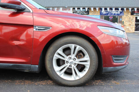 2014 Ford Taurus SEL