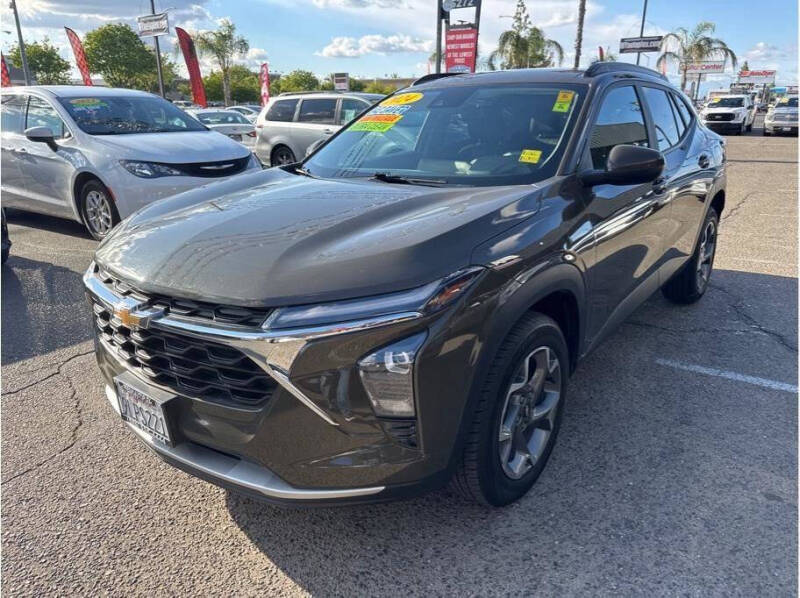 2024 Chevrolet Trax LT